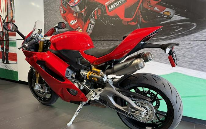 2026 Ducati Panigale V2 S Ducati Red