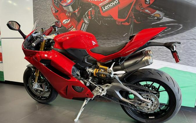 2026 Ducati Panigale V2 S Ducati Red