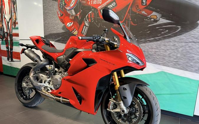 2026 Ducati Panigale V2 S Ducati Red