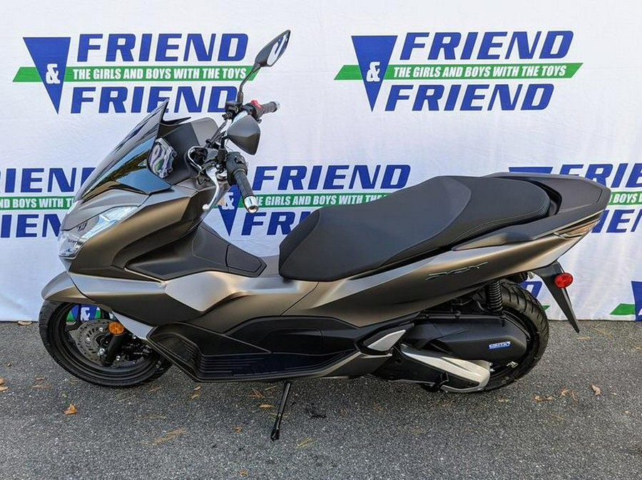 2023 Honda® PCX