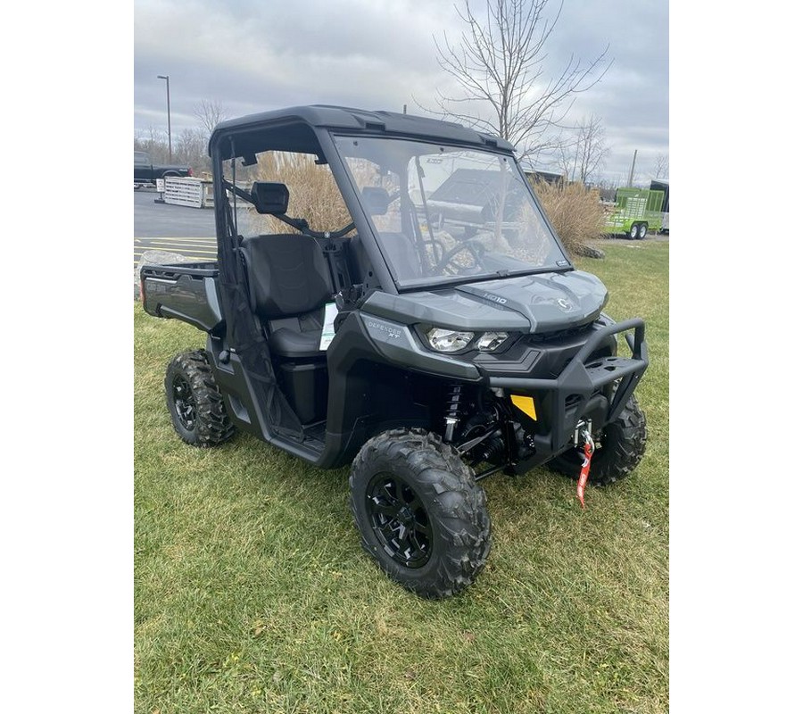 2024 Can-Am® Defender XT HD10