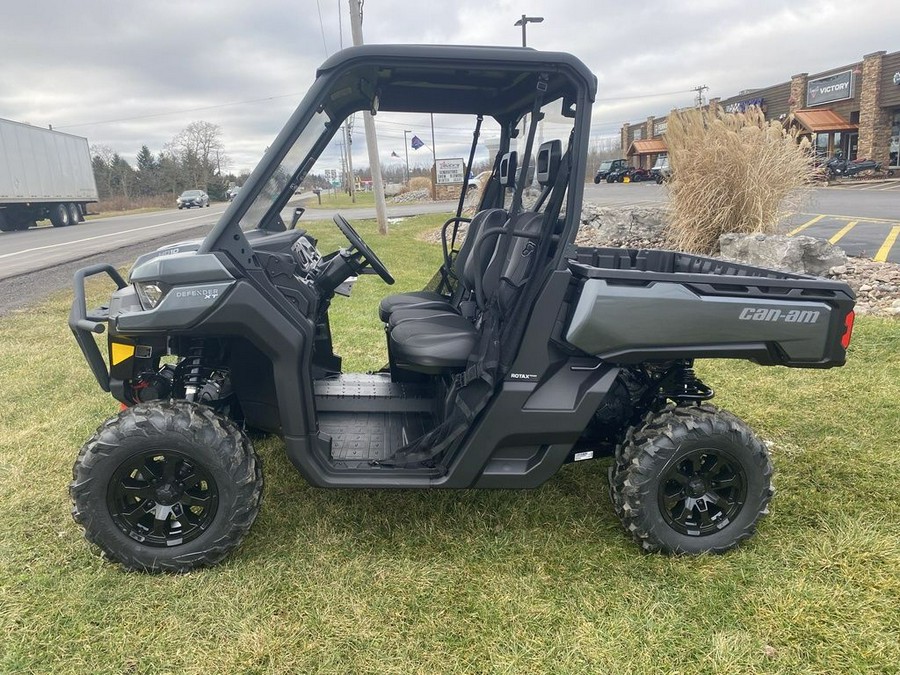 2024 Can-Am® Defender XT HD10