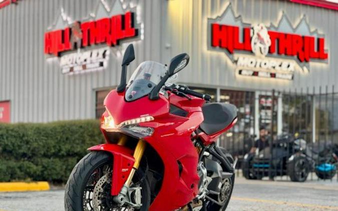 2018 Ducati Supersport S (Red)