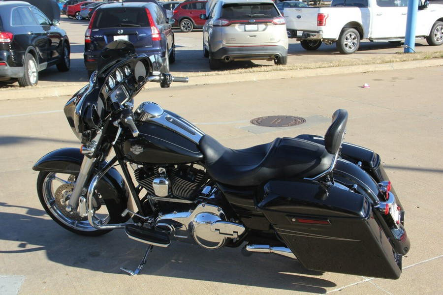 2016 Harley-Davidson Street Glide Special