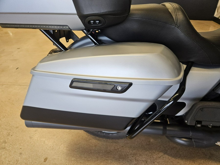 2020 Road Glide Limited FLTRK