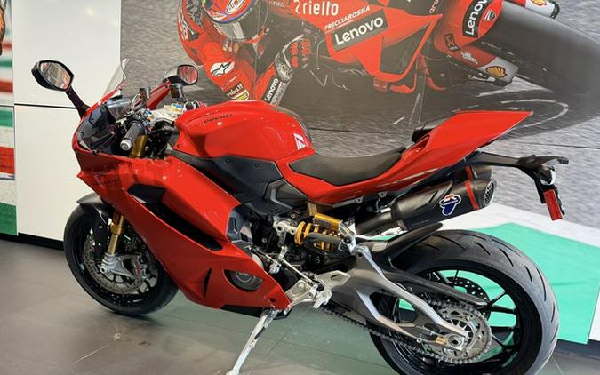 2025 Ducati Panigale V2 S