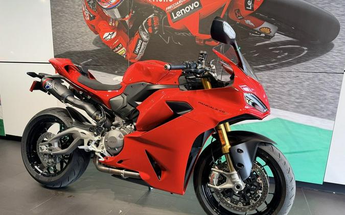 2025 Ducati Panigale V2 S