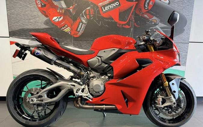 2025 Ducati Panigale V2 S