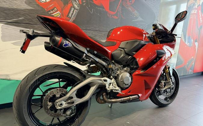 2025 Ducati Panigale V2 S