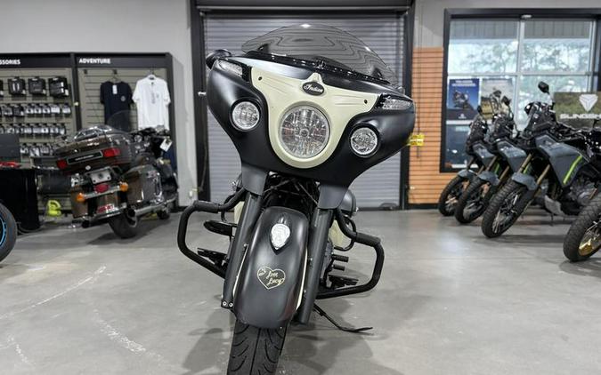 2016 Indian Motorcycle® Chieftain Dark Horse® Thunder Black Smoke