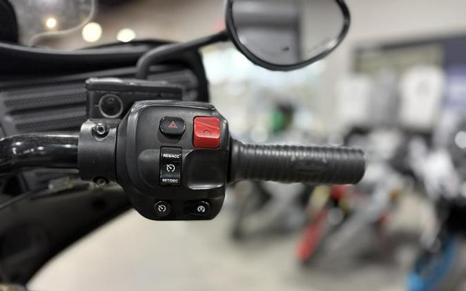 2016 Indian Motorcycle® Chieftain Dark Horse® Thunder Black Smoke