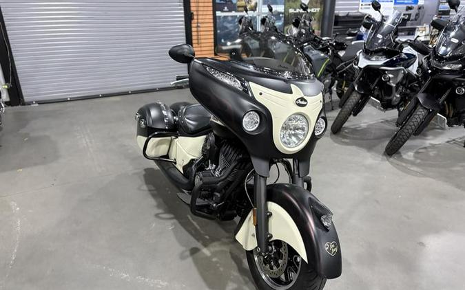 2016 Indian Motorcycle® Chieftain Dark Horse® Thunder Black Smoke