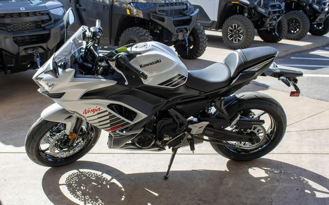 2026 KAWASAKI NINJA ZX6R