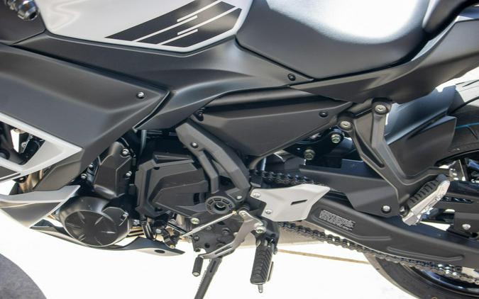 2026 KAWASAKI NINJA ZX6R