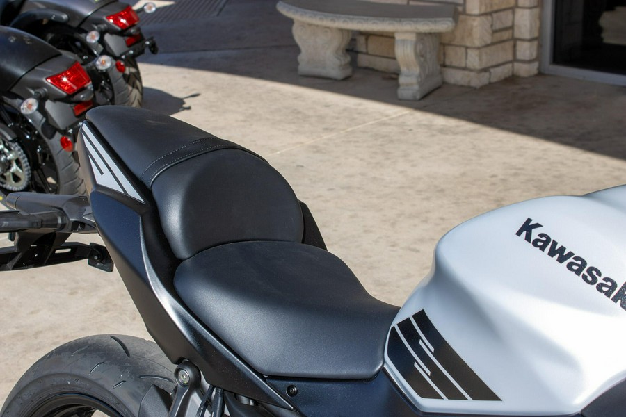 2026 KAWASAKI NINJA ZX6R