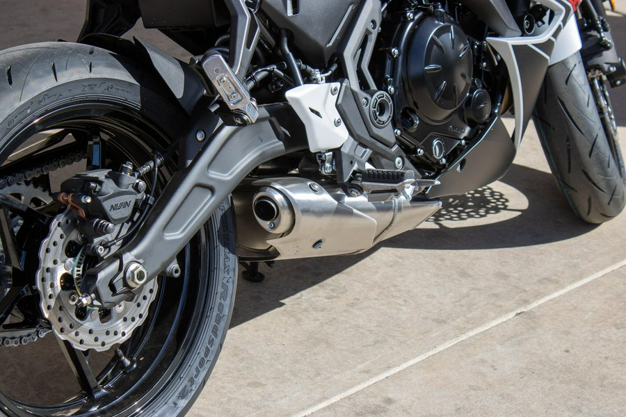 2026 KAWASAKI NINJA ZX6R