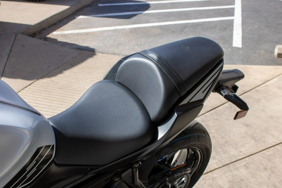 2026 KAWASAKI NINJA ZX6R