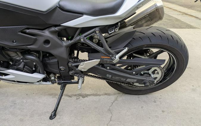 2025 Kawasaki Ninja® ZX™-4RR KRT Edition ABS