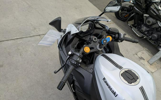 2025 Kawasaki Ninja® ZX™-4RR KRT Edition ABS