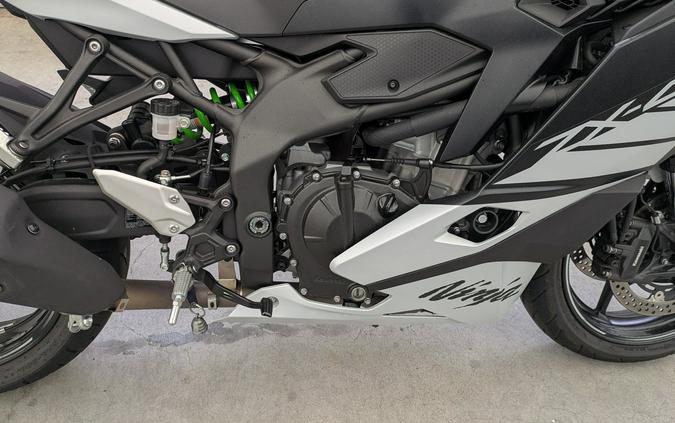 2025 Kawasaki Ninja® ZX™-4RR KRT Edition ABS