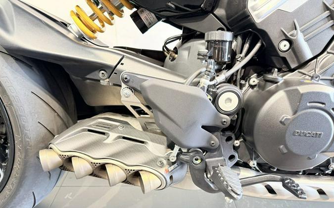 2024 Ducati Diavel V4 Black