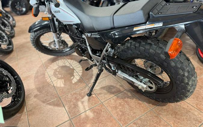2027 Yamaha TW 200