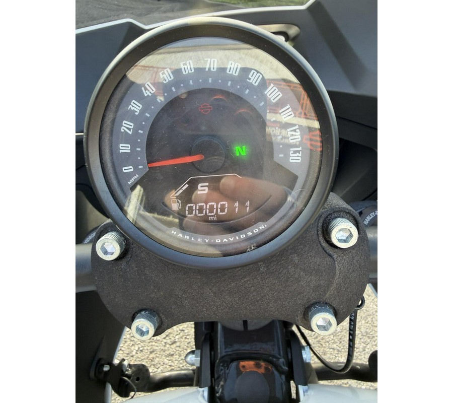 2026 Harley-Davidson® Low Rider™ ST White Onyx Pearl Black Trim