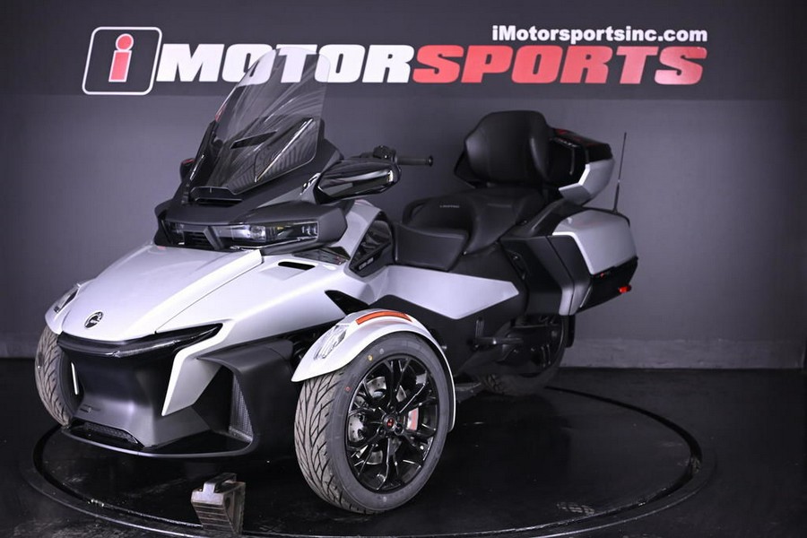 2023 Can-Am® Spyder RT Limited Dark Wheels