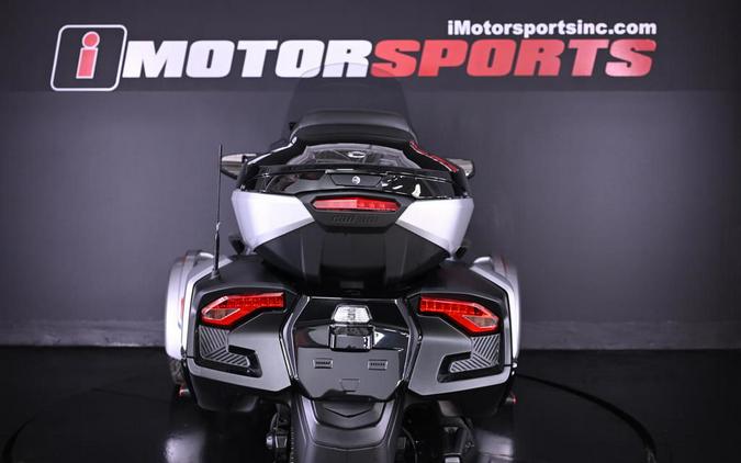 2023 Can-Am® Spyder RT Limited Dark Wheels