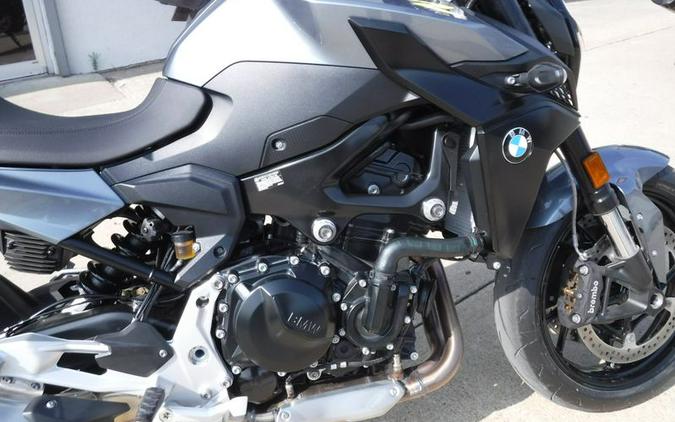 2023 BMW F900 R