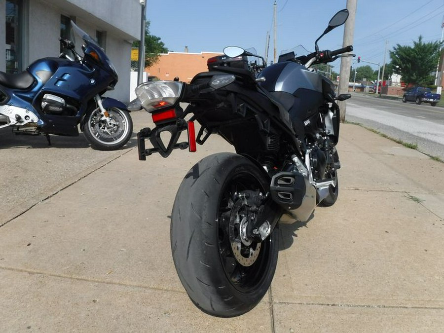 2023 BMW F900 R