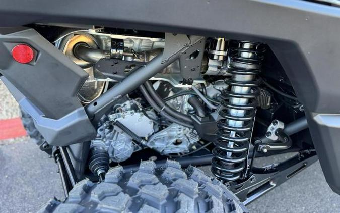 2026 Can-Am® Maverick X3 MAX X ds Turbo RR Triple Black_7.6 in.