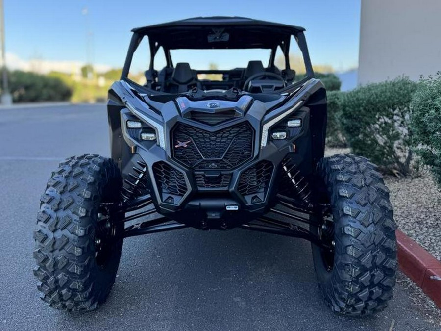 2026 Can-Am® Maverick X3 MAX X ds Turbo RR Triple Black_7.6 in.
