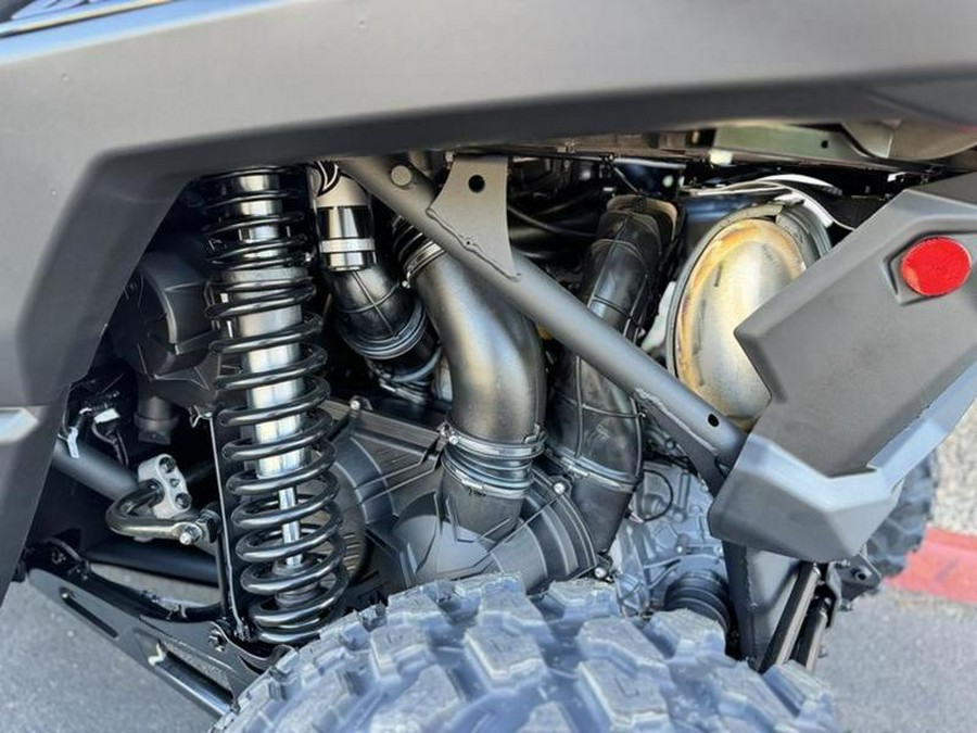 2026 Can-Am® Maverick X3 MAX X ds Turbo RR Triple Black_7.6 in.