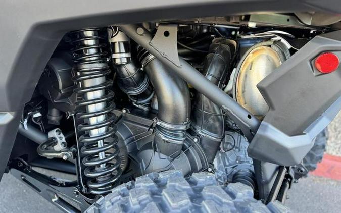 2026 Can-Am® Maverick X3 MAX X ds Turbo RR Triple Black_7.6 in.