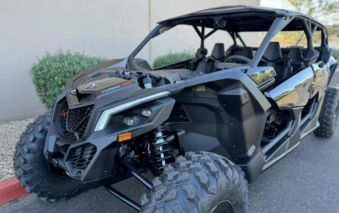 2026 Can-Am® Maverick X3 MAX X ds Turbo RR Triple Black_7.6 in.