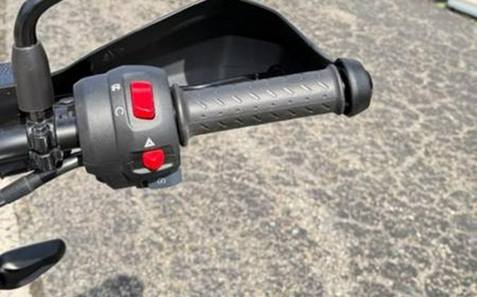 2024 Triumph Scrambler 400 X Phantom Black / Silver Ice