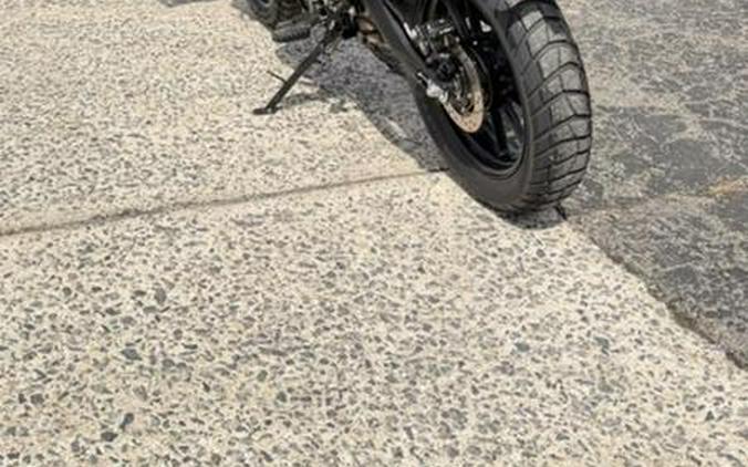 2024 Triumph Scrambler 400 X Phantom Black / Silver Ice