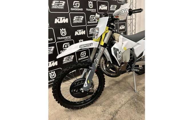 2022 Husqvarna Motorcycles TE 300