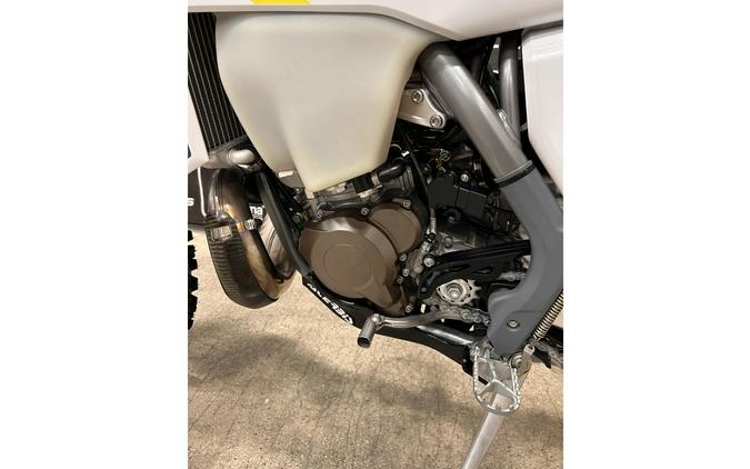 2022 Husqvarna Motorcycles TE 300