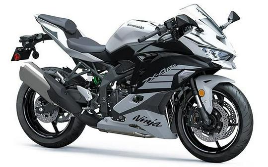 2025 Ninja® ZX™-4RR KRT Edition ABS - Kawasaki