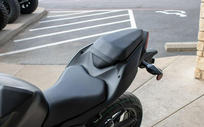 2026 KAWASAKI Z500 ABS