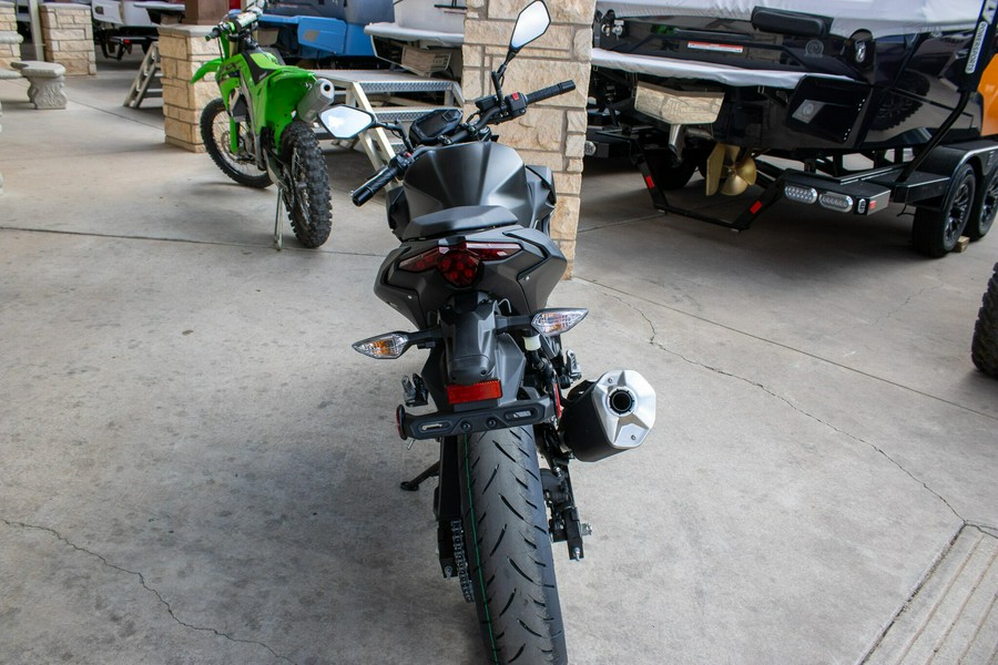 2026 KAWASAKI Z500 ABS