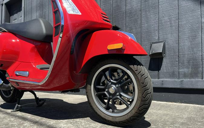 2024 Vespa GTS Super 300
