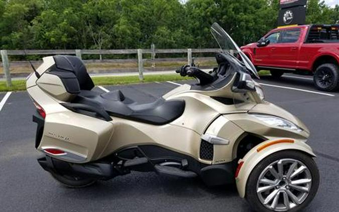 2017 Can-Am Spyder RT Limited