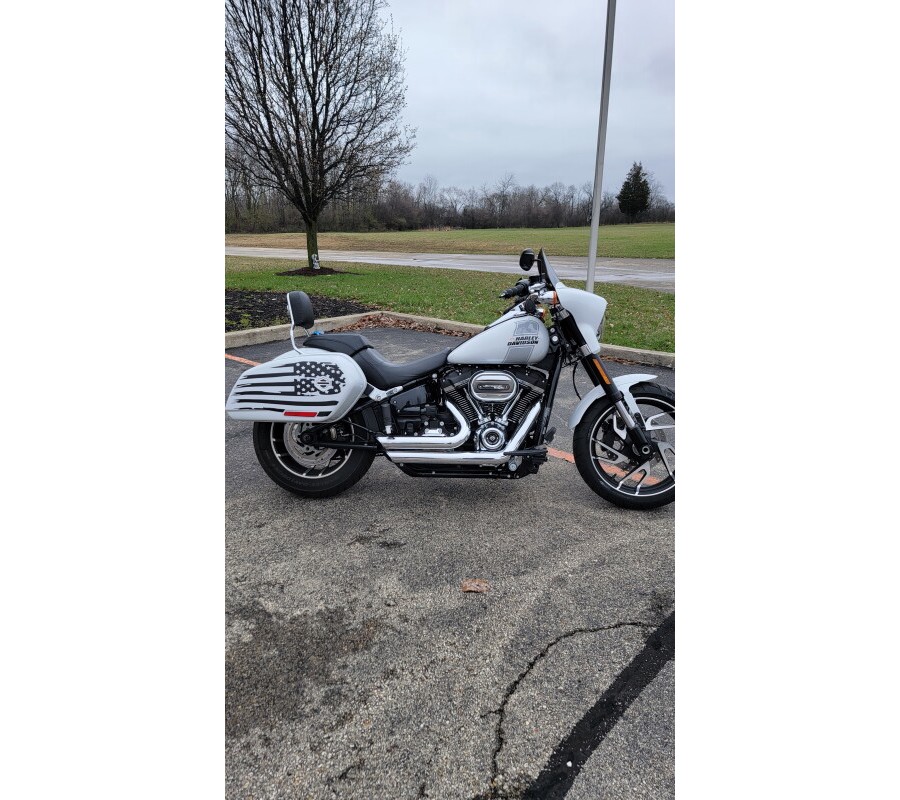 2021 Harley-Davidson Sport Glide Stone Washed White Pearl