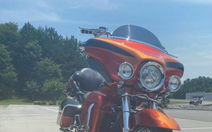 2013 Cvo Ultra Classic Electra Glide Tribal Orange and Slate