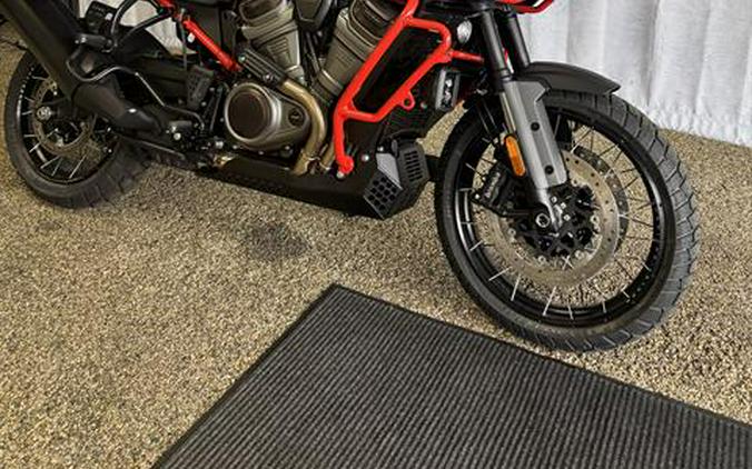 2025 Harley-Davidson CVO™ Pan America®