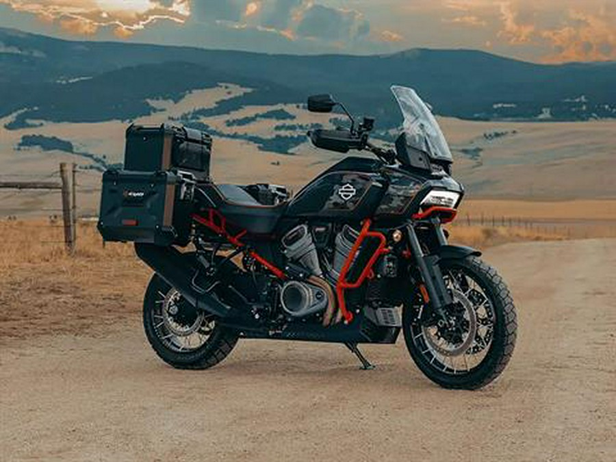 2025 Harley-Davidson CVO™ Pan America®