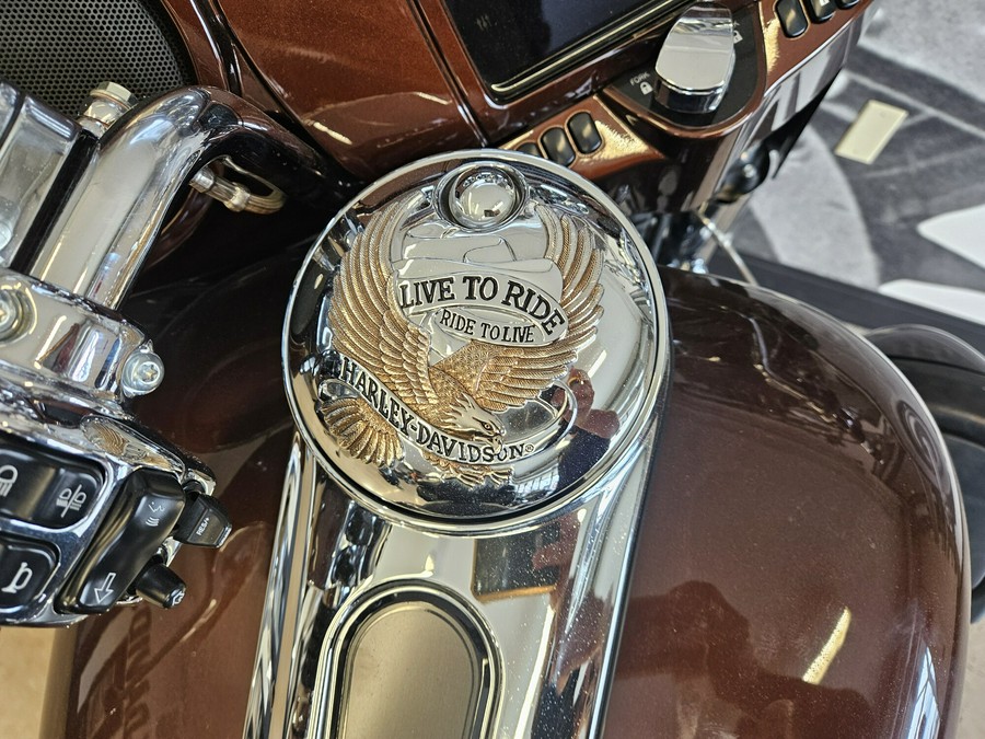2019 CVO Limited FLHTKSE